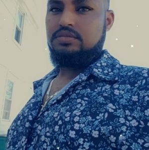 Meet your Posher, Yonas